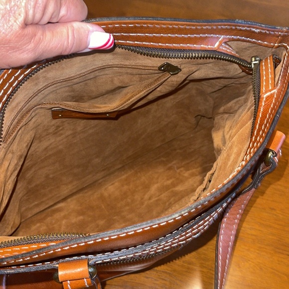 Patricia Nash Brown Leather Shoulder Bag Tote Purse Excellent condition Roomy - Picture 10 of 14